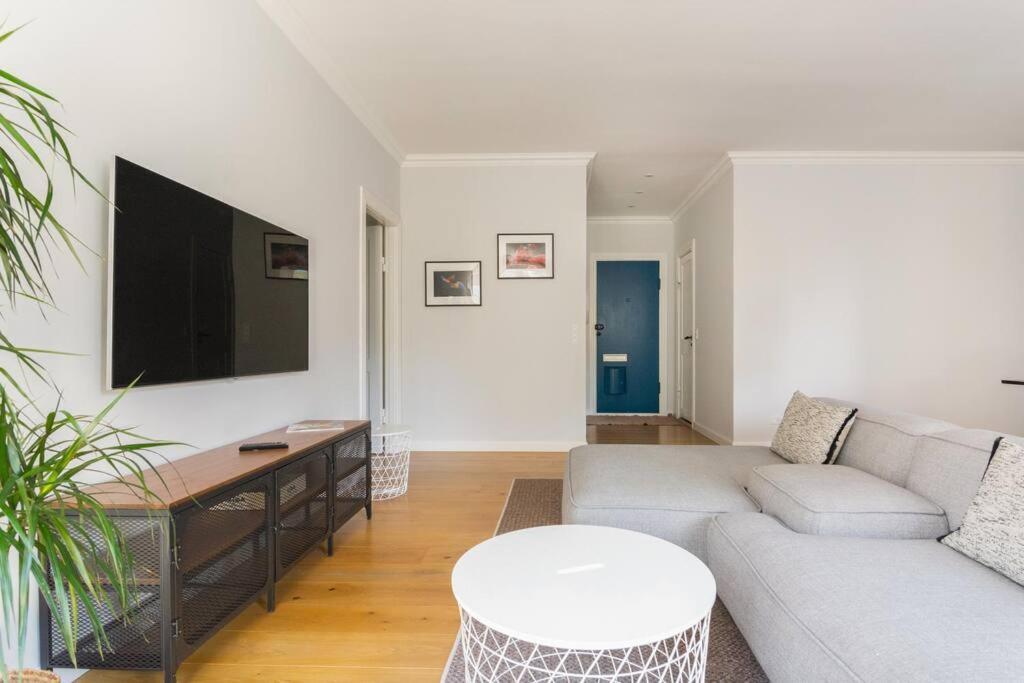 Cozy Apartment In Christianshavn W Two Balconies. コペンハーゲン エクステリア 写真