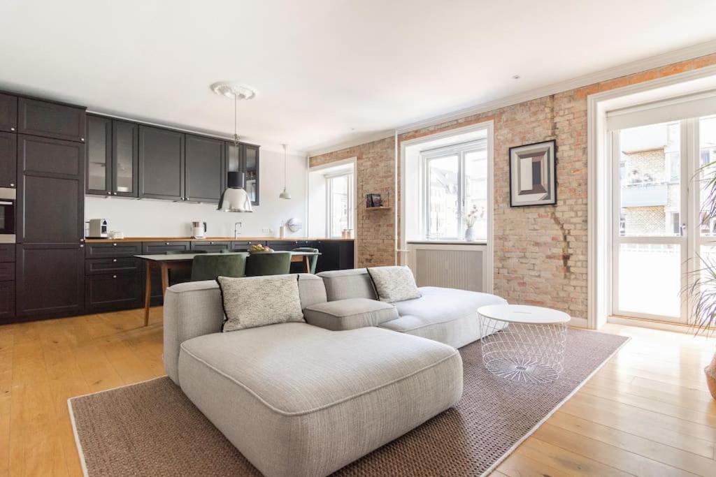 Cozy Apartment In Christianshavn W Two Balconies. コペンハーゲン エクステリア 写真