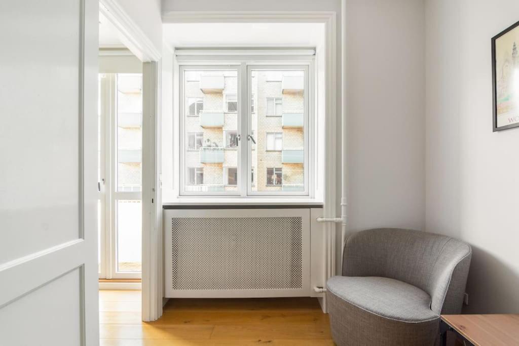 Cozy Apartment In Christianshavn W Two Balconies. コペンハーゲン エクステリア 写真