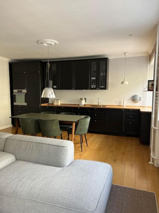 Cozy Apartment In Christianshavn W Two Balconies. コペンハーゲン エクステリア 写真