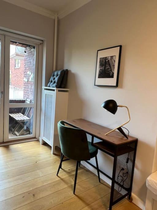 Cozy Apartment In Christianshavn W Two Balconies. コペンハーゲン エクステリア 写真